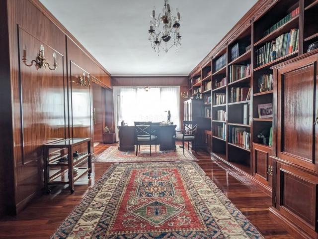 Piso en venta en Getxo, Las Arenas. Piso en el centro de Las Arenas. Pisos.
