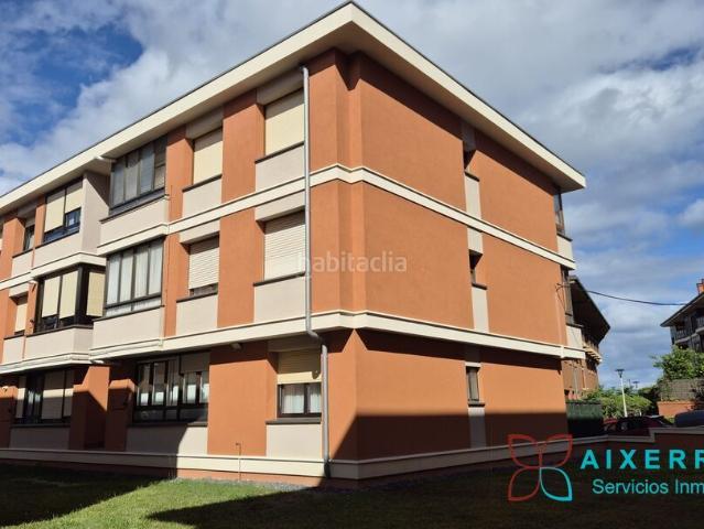 Piso en venta en Getxo, Santa María de Getxo. Getxo, Arrigunaga, vivienda amplia con garaje cerrado a un paso de la playa. Pisos.