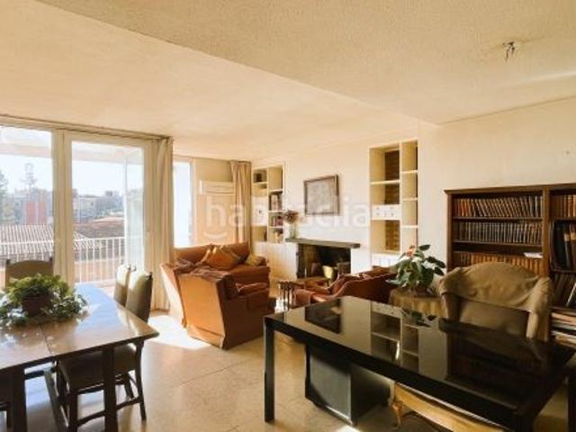 Piso en venta en Girona, Eixample Nord. ÀTIC DE GRANS DIMENSIONS I AMB TERRASSES A EIXAMPLE NORD GIRONA. Pisos.