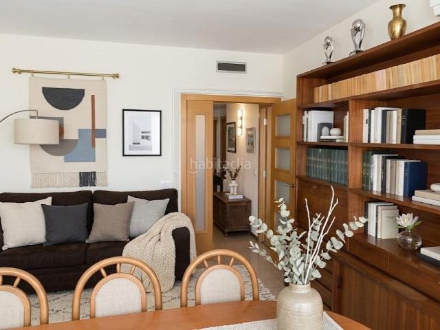 Piso en venta en Girona, Eixample Nord. Migdia Casernes Girona. Magnífico piso de 120 m2 en venta. Pisos.
