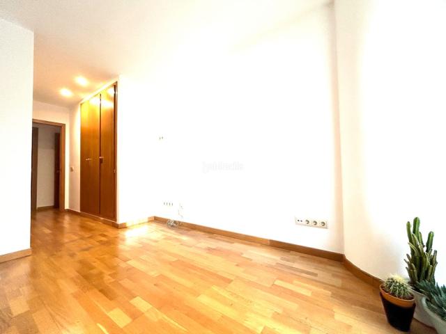 Piso en venta en Girona, Eixample Nord. PIS A GIRONA CENTRE. Pisos.