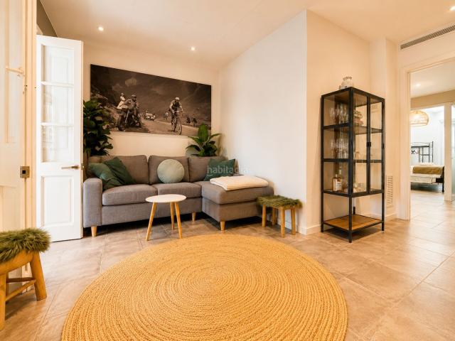 Piso en venta en Girona, Eixample Nord. Piso con licencia turística y alta rentabilidad demostrable en Girona. Pisos.