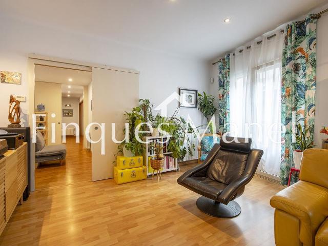Piso en venta en Girona, Eixample Sud Migdia. Excellent pis a 2 minuts del Parc del Migdia. Pisos.