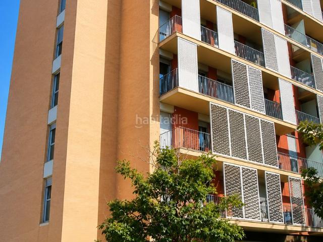Piso en venta en Girona, Eixample Sud Migdia. LUMINOSO PISO CON PARKING Y TRASTERO EN LA ZONA DELS QUÍMICS CALLE MIGDIA. Pisos.
