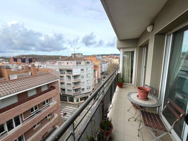 Piso en venta en Girona, La Devesa. Piso en venta en Devesa17005. Pisos.
