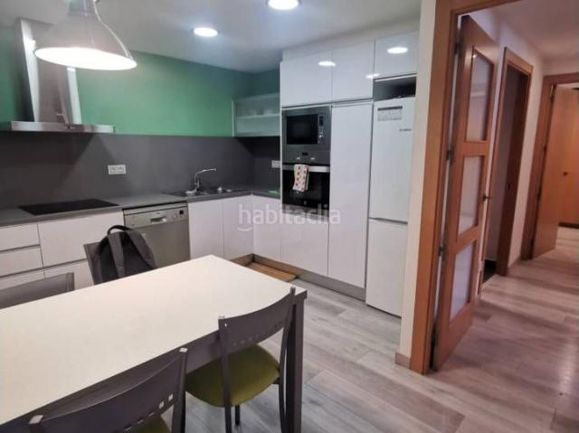 Piso en venta en Girona, Montilivi. Venta de piso en Girona Capital. Pisos.