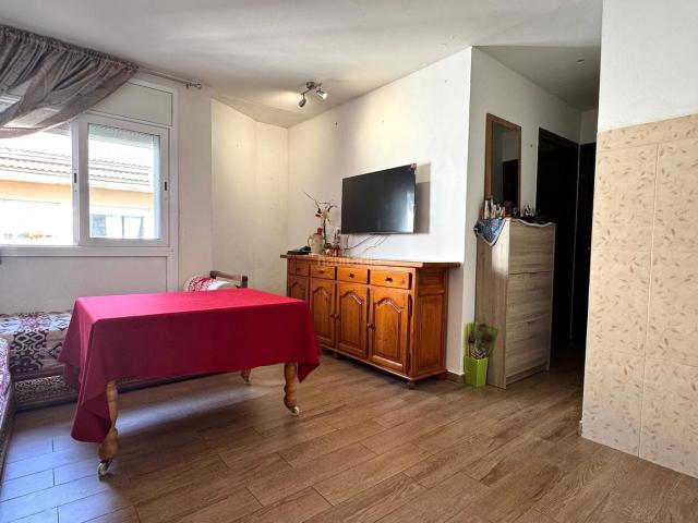 Piso en venta en Girona, Santa Eugenia. piso en Santa Eugenia ¡Tu oportunidad para independizarte o invertir!. Pisos.