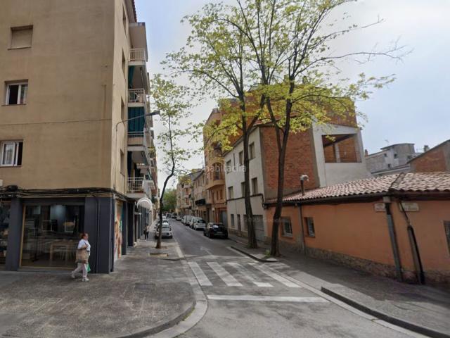 Piso en venta en Girona, Santa Eugenia. Piso ideal para inversión en Girona, Alta demanda de alquiler. Pisos.
