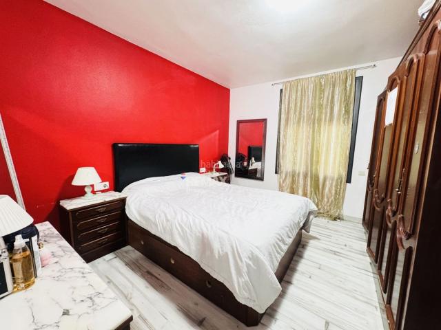 Piso en venta en Girona, Santa Eugenia. Santa Eugènia, Girona Piso luminoso con excelente ubicación y todos los servicios. Pisos.