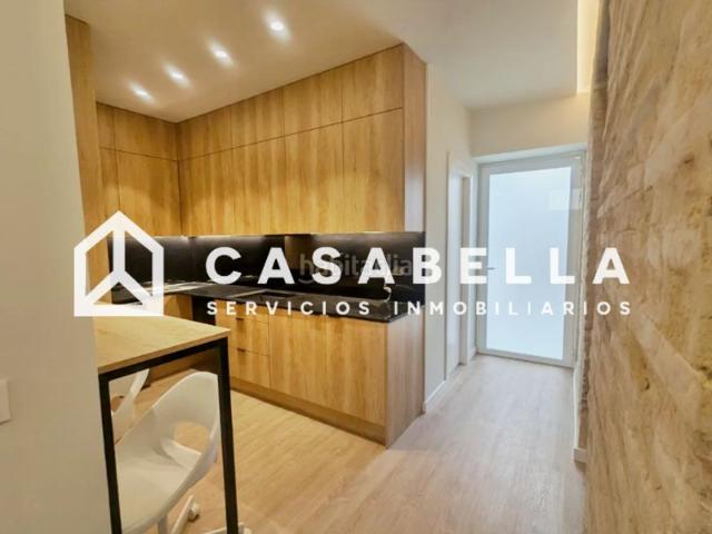 Piso en venta en Godella, Ayuntamiento El Salvador. CASABELLA INMOBILIARIA VENDE PISO REMODELADO en Carrer Santíssima Trinitat, en zona de Ayuntamiento El Salvador Godella. Pisos.