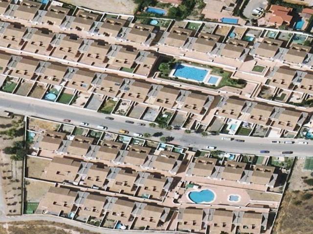 Piso en Venta en Gójar