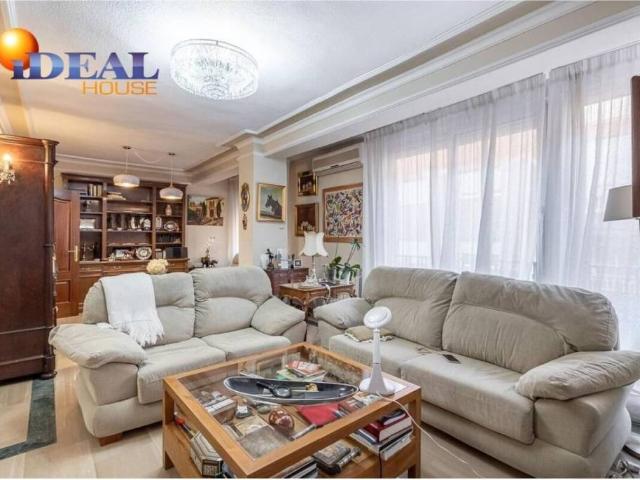 Piso en Venta en Granada