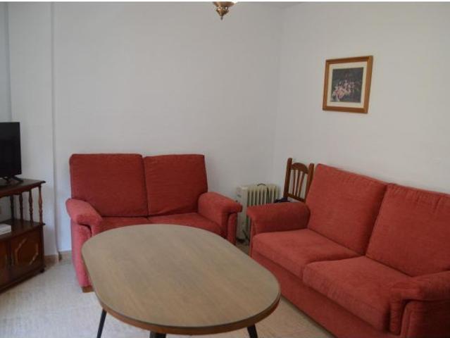 PISO EN VENTA EN GRANADA, A UN PASO DEL HIPERCOR