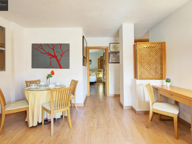 Piso en venta en Granada, Barrio de Albaicín. Apartamento en Calle Elvira. Pisos.