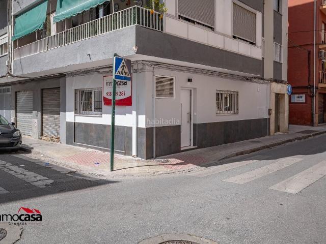 Piso en venta en Granada, Barrio de Zaidín. COQUETO APARTAMENTO AMUEBLADO MUY SOLEADO JUNTO A PALACIO DE DEPORTES 139000. Pisos.