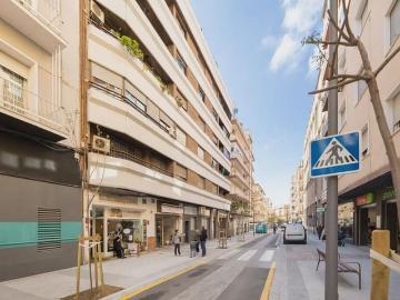 Piso en venta en Granada, Granada