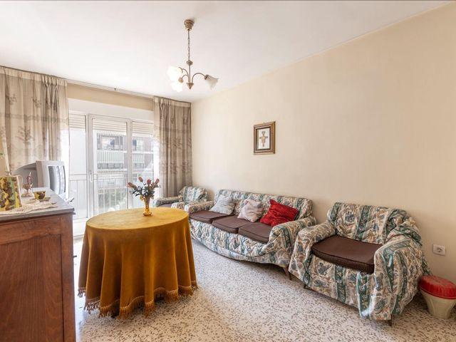 Piso en venta en Granada, Granada
