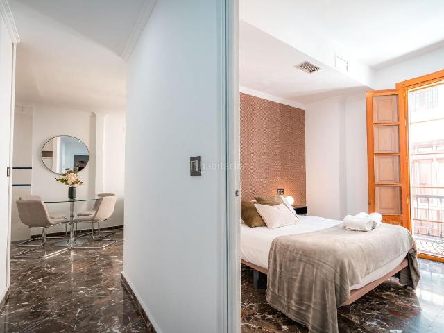 Piso en venta en Granada, San Matías Realejo. SE VENDE FANTASTICO PISO CON LICENCIA TURISTICA EN CALLE NAVAS_ GRANADA. Pisos.