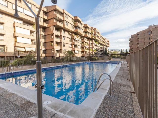 Piso en venta en Granada, San Ildefonso. SE VENDE APARTAMENTO TOTALMENTE NUEVO Y PARA ENTRAR A VIVIR EN EL MEJOR RESIDENCILA DE GRANADA_TRIUNFO_GRANADA. Pisos.