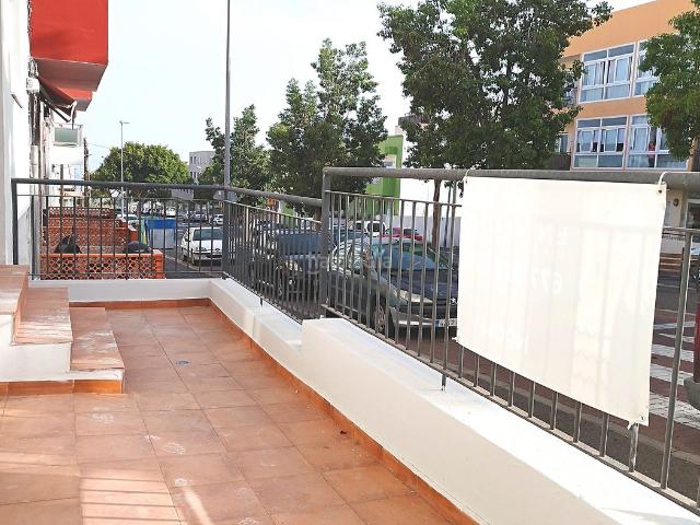 Piso en venta en Granadilla de Abona, San Isidro. Encantador piso bajo de 1 habitación y terraza, totalmente reformado en San Isidro. Pisos Granadilla de.