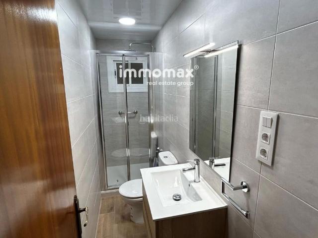Piso en venta en Granollers, Sant miquel. GRANOLLERS, Sant Miquel C Colón al lado de la Estación Renfe. Pisos.