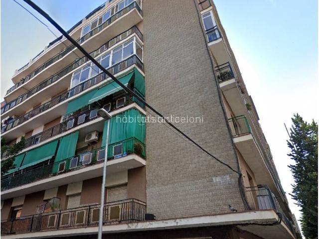 Piso en venta en Granollers, Sant miquel. Piso ALQUILADO en venta en Granollers. Pisos.