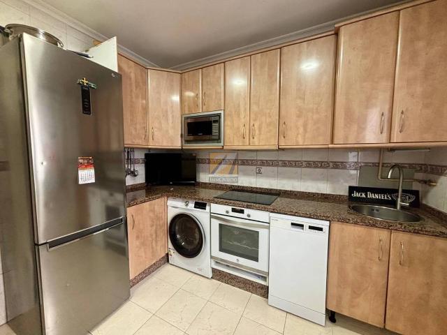 Piso en Venta en HUCA La Cadellada