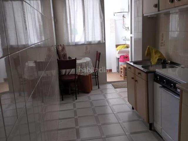 Piso en venta en Huelma. PISO EN HUELMA. Pisos.