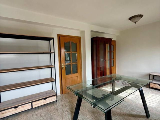 Piso en Venta en Huerta de la Reina Trassierra
