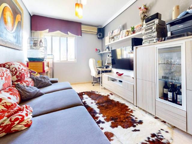 Piso en Venta en Huércal de Almería