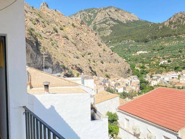 Piso en Venta en Huesa