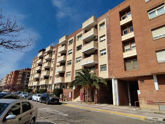 Piso en venta en Huesca, Los Olivos. Piso en la calle LOS OLIVOS 13, Huesca. Pisos.