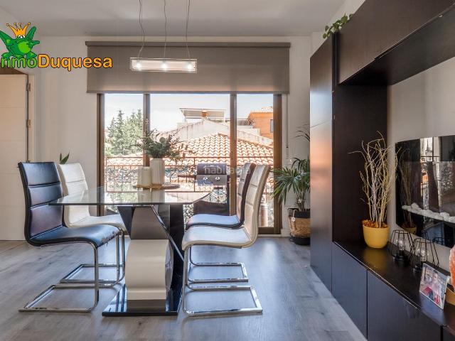 Piso en venta en Huétor Vega. Piso de 4 dormitorios en Huetor Vega. con trastero y vistas despejadas. Pisos Huétor.