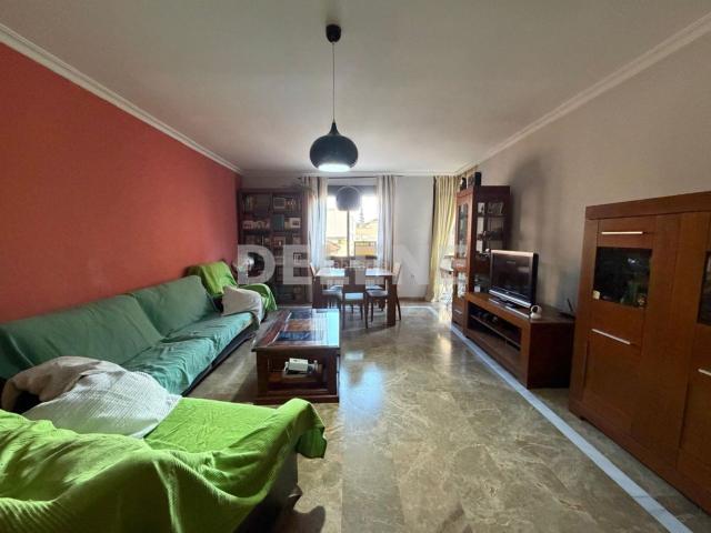 Piso en venta en Hellín. 2727 PISO CON GARAJE Y TRASTERO, PRÓXIMO A CORREOS. Pisos.