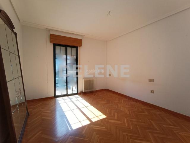 Piso en venta en Hellín. 3054 PISO CON PATIO Y BALCÓN, ZONA GRAN VÍA. Pisos.