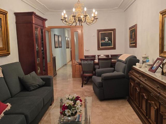 Piso en venta en Hellín. PISO SEMINUEVO CON FACHADA A LA GRAN VIA. Pisos.