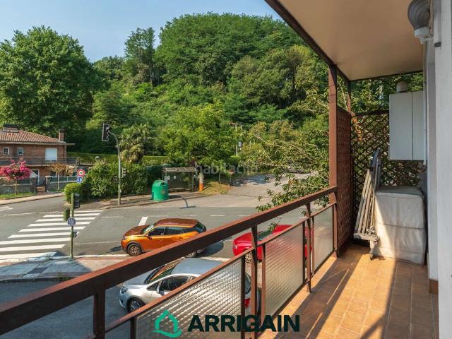Piso en venta en Hernani. Se vende piso en Hernani, reformado,exterior y muy luminoso. Pisos.