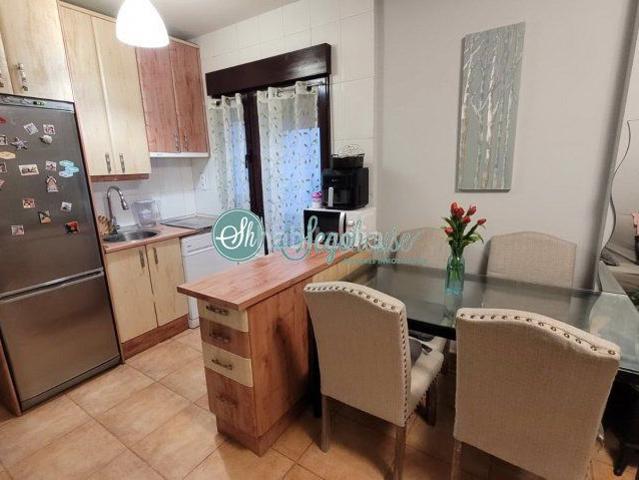 Piso en venta en Hontanares de Eresma. Piso en venta en Hontanares De Eresma, 2 dormitorios. Pisos Hontanares de.