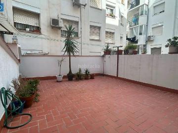 Piso en venta en Hospitalet de Llobregat L´, Collblanc. OPORTUNIDAD ESPECTACULAR PISO CON TERRAZA LOCAL CON VADO PROPIO IDEAL GARAJE O NEGOCIO. Pisos Hospitalet de Llobregat.