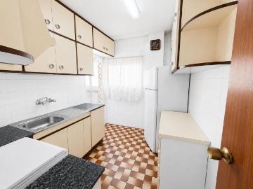 Piso en venta en Hospitalet de Llobregat L´, Can Serra. Piso en venta en Avenida Can Serra. Pisos Hospitalet de Llobregat.