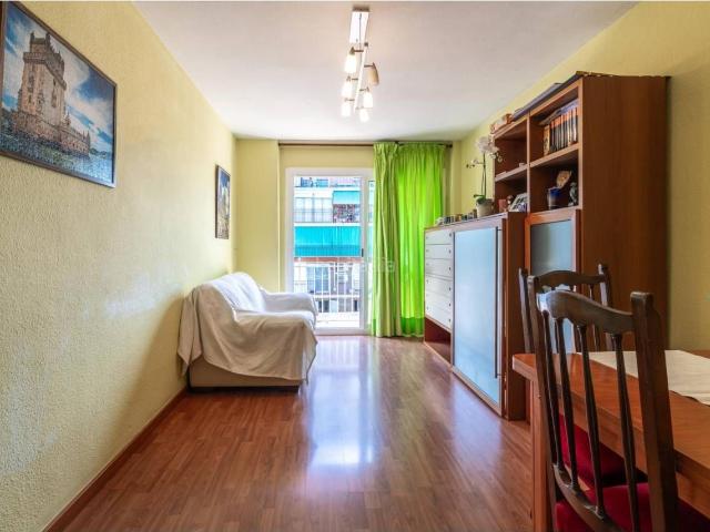 Piso en venta en Hospitalet de Llobregat L´, Can Serra. PISO EN VENTA EN HOSPITALET DE LLOBREGAT. Pisos Hospitalet de Llobregat.