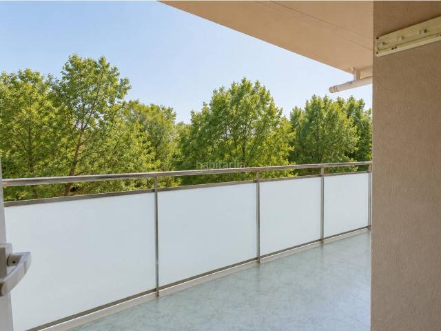 Piso en venta en Hospitalet de Llobregat L´, Bellvitge. PISO CON ASCENSOR EN PLANTA. Pisos Hospitalet de Llobregat.