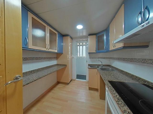 Piso en venta en Hospitalet de Llobregat L´, Bellvitge. PISOS DE FONDO ALQUILADOS SOLO INVERSORES. Pisos Hospitalet de Llobregat.