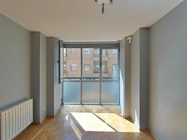 Piso en venta en Hospitalet de Llobregat, L´, de 66 m² 2 habitaciones por 109.100