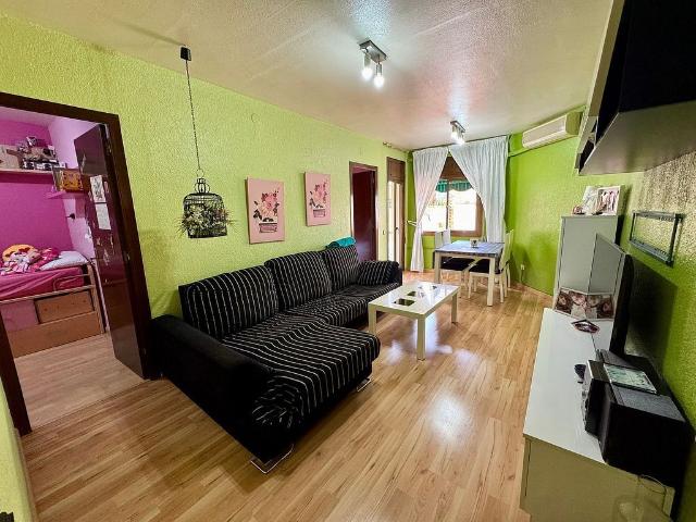 Piso en venta en calle Llobregat, Hospitalet de Llobregat, L´, de 75 m² 3 habitaciones por 235.000