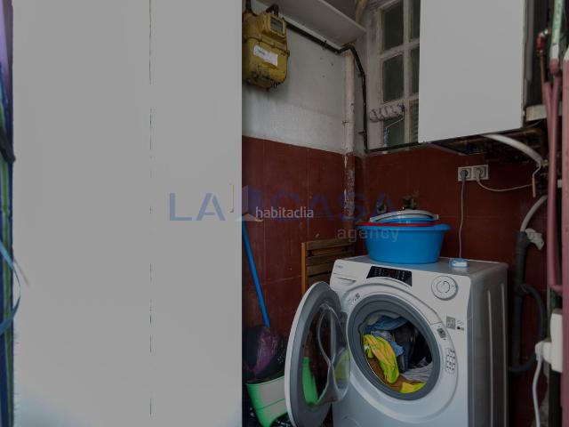 Piso en venta en Hospitalet de Llobregat L´, La Florida. Piso en venta de 3 dormitorios con buena distribución y excelente ubicación. Pisos Hospitalet de Llobregat.