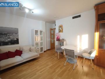 Piso en venta en Hospitalet de Llobregat L´, La Torrassa. ESPECTACULAR PISO TODO EXTERIOR CON ASCENSOR. Pisos Hospitalet de Llobregat.
