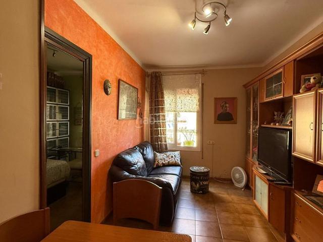 Piso en venta en Hospitalet de Llobregat L´, La Torrassa. ESQUINERO MUY LUMINOSO. Pisos Hospitalet de Llobregat.