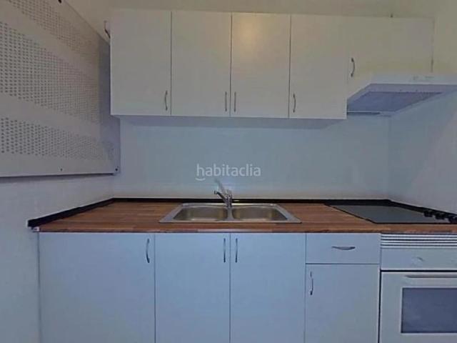 Piso en venta en Hospitalet de Llobregat L´, La Torrassa. Hospitalet de Llobregat l, Barcelona. EN RENTABILIDAD se vende alquilado, no se puede visitar ni hipotecar. Pisos Hospitalet de.