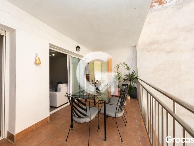 Piso en venta en Hospitalet de Llobregat L´, La Torrassa. Oportunidad Piso con terraza y 3 habitaciones. Pisos Hospitalet de Llobregat.